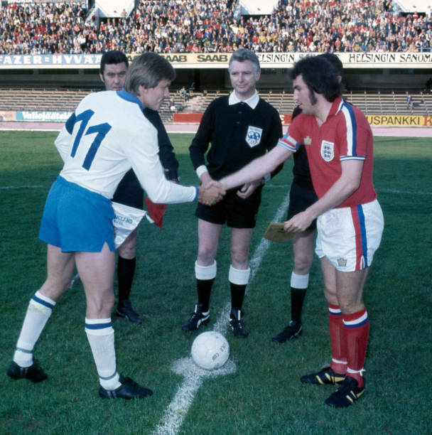 下保持拼搏 下保持拼搏